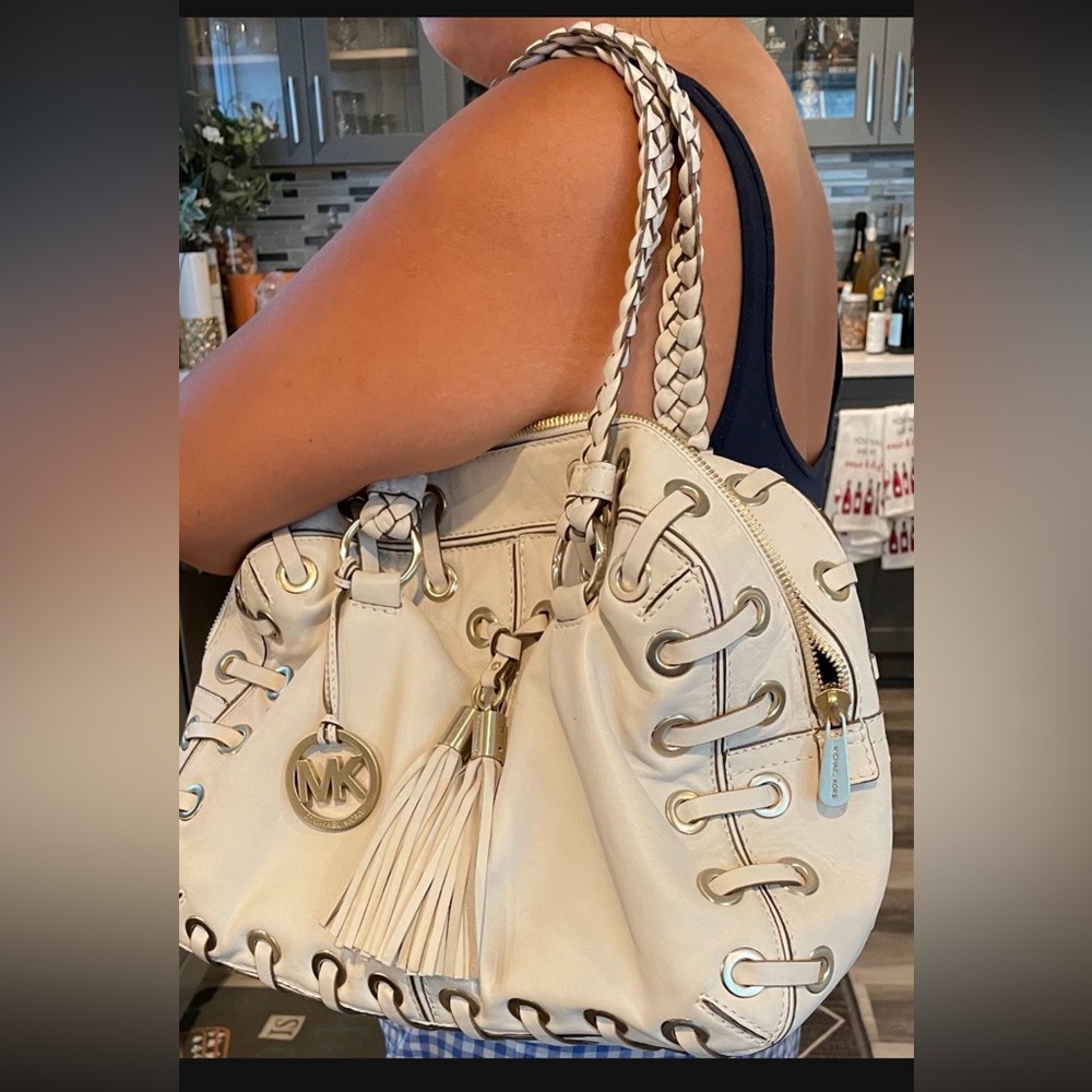 Michael kor white hangbag